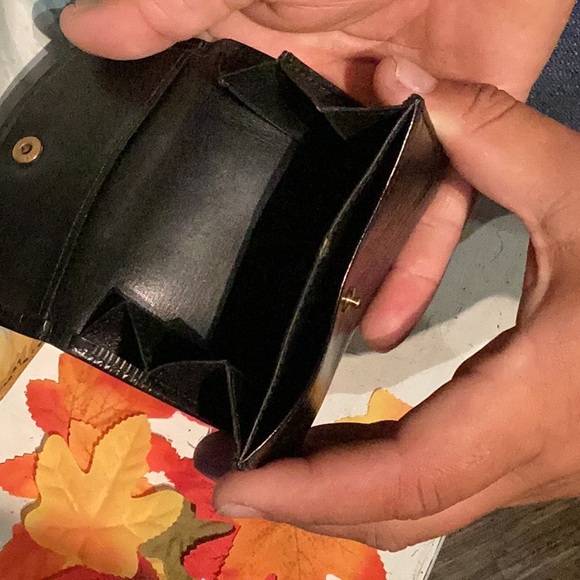 Authentic Louis Vuitton Epi Ludlow Leather BLK Wallet Coin Purse /8P0566 - Picture 8 of 8